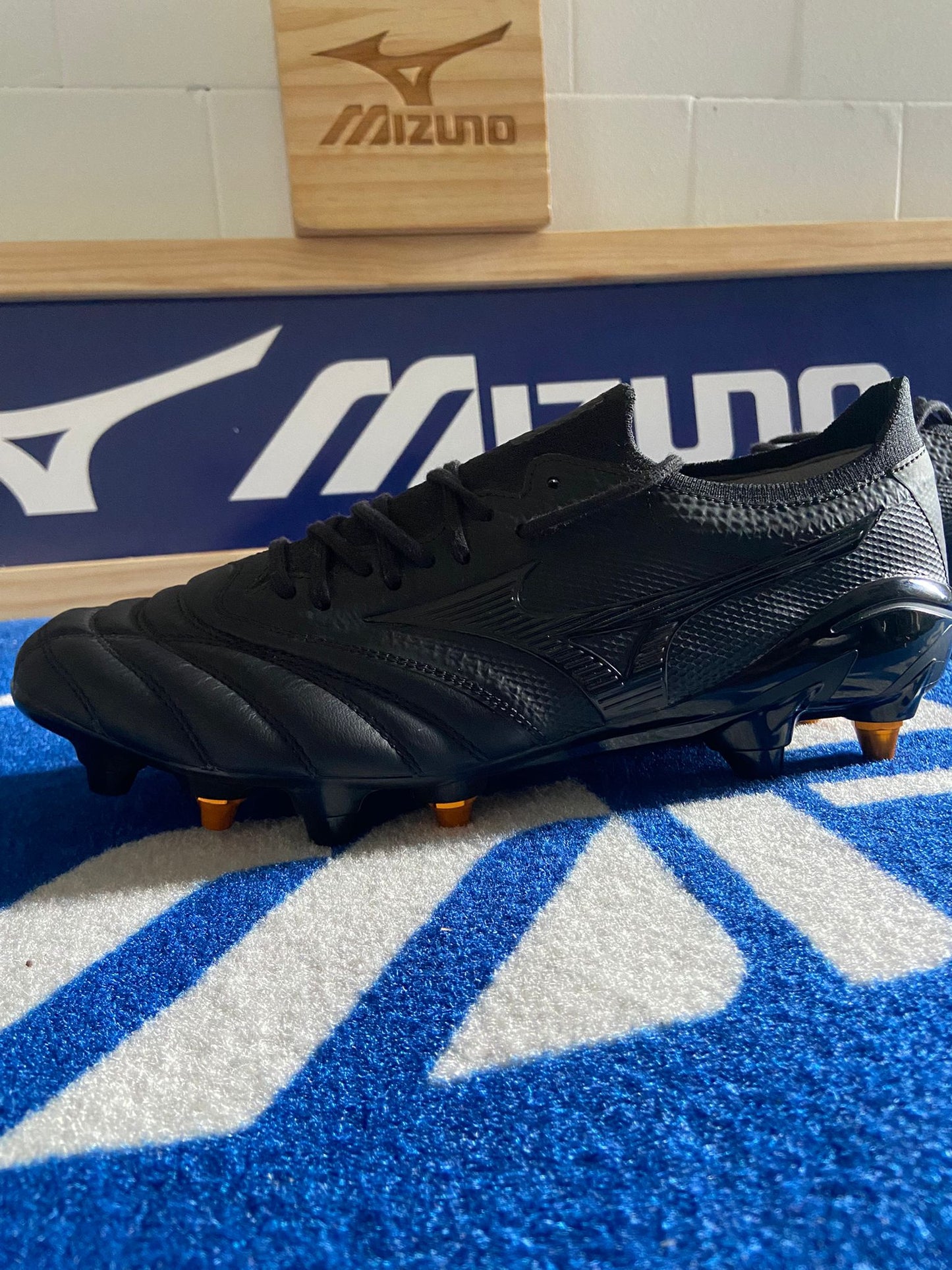 MORELIA NEO BETA JAPAN - BLACK / BLACK - ORANGE - PROTHYPE