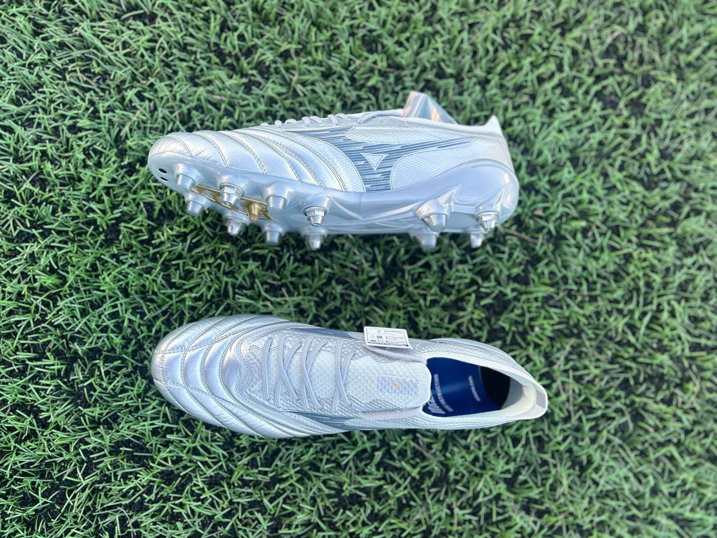 MIZUNO MORELIA NEO IV ELITE - SILVER / BLACK - MIX