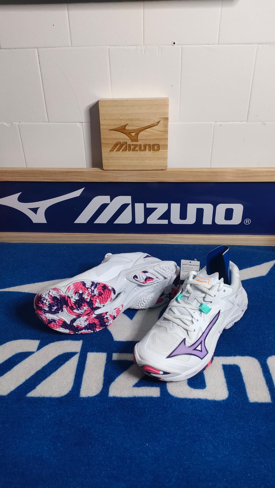 WAVE LIGHTNING Z8