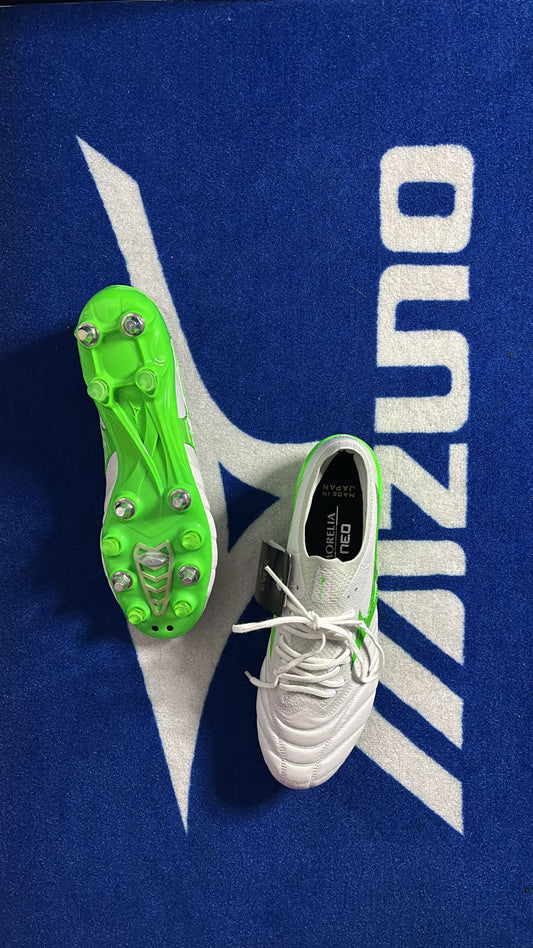 MORELIA NEO BETA JAPAN - White / Green - MIX